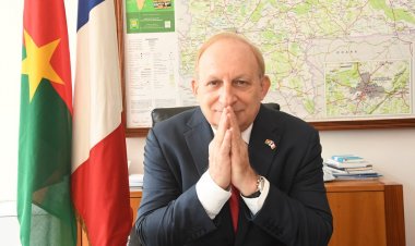 Les autorités de transition burkinabè demandent le rappel de l'ambassadeur français