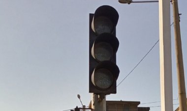 Feux tricolores de Niamey : la ville en vert, orange et en panne