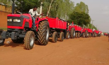 Initiative Agricole Majeure au Burkina Faso : 400 Tracteurs pour Labourer Gratuitement les Terres