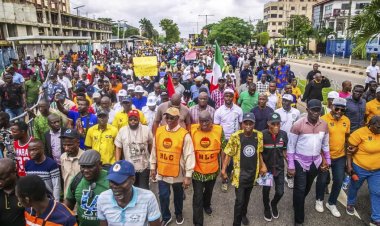 Grève au Nigeria : Suspension et Négociations Clés - Analyse des Impacts Économiques et Sociaux