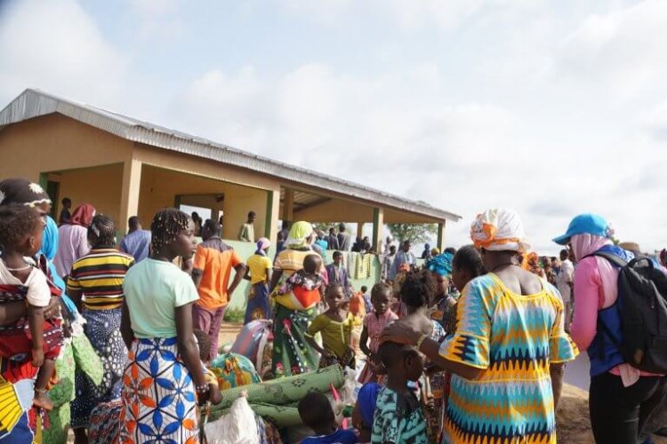 Le Gouvernement Soutient les Burkinabè Rapatriés de la Côte d'Ivoire
